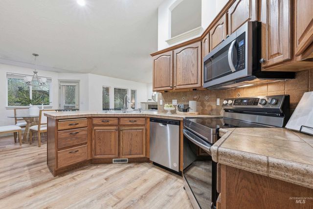 2095 E Celia Ct, Eagle, ID 83616