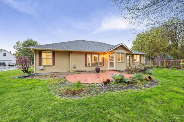 2095 E Celia Ct, Eagle, ID 83616