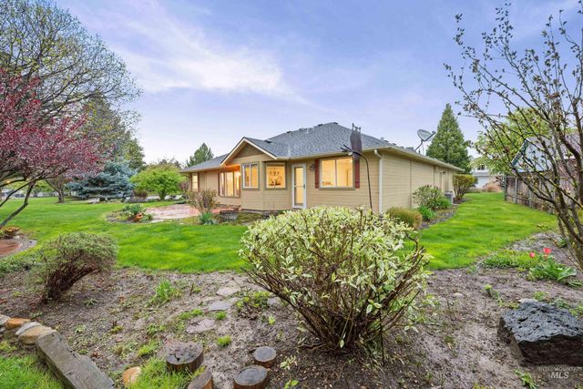 2095 E Celia Ct, Eagle, ID 83616