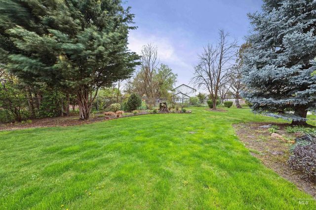 2095 E Celia Ct, Eagle, ID 83616