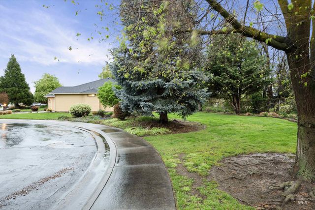 2095 E Celia Ct, Eagle, ID 83616