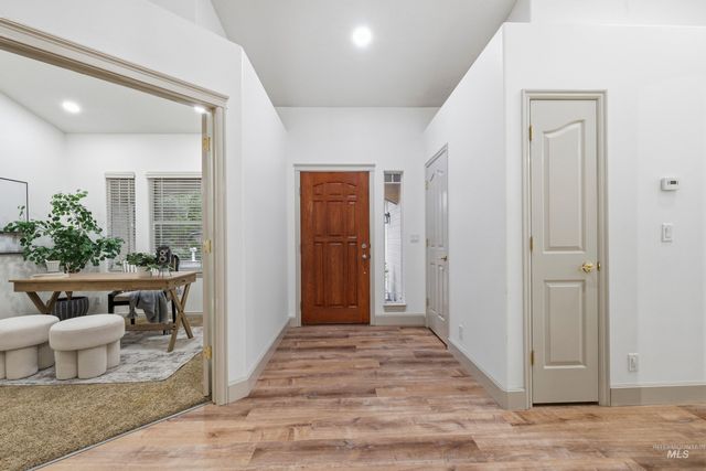 2095 E Celia Ct, Eagle, ID 83616