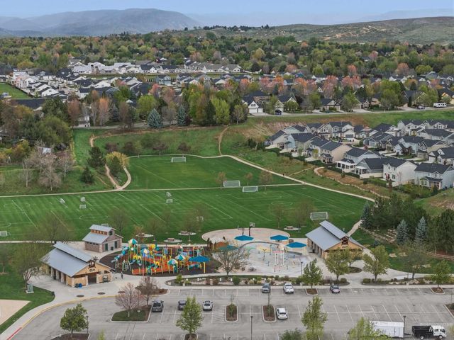 2095 E Celia Ct, Eagle, ID 83616