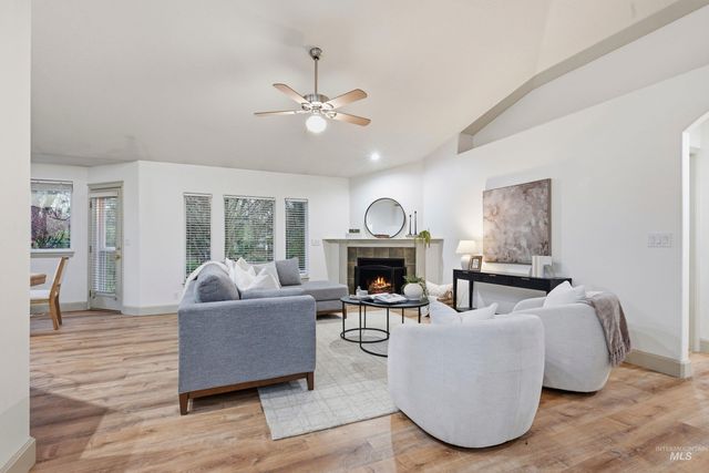 2095 E Celia Ct, Eagle, ID 83616