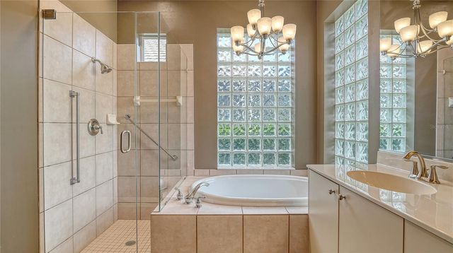 6519 OAKLAND HILLS DRIVE, Lakewood Ranch, FL 34202