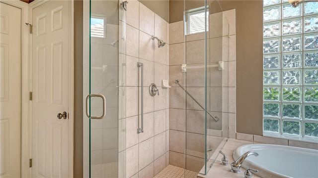 6519 OAKLAND HILLS DRIVE, Lakewood Ranch, FL 34202