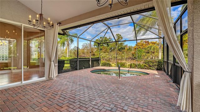 6519 OAKLAND HILLS DRIVE, Lakewood Ranch, FL 34202