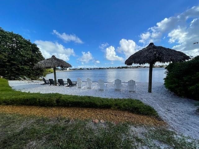 200 Scotia Drive 305, Hypoluxo, FL 33462