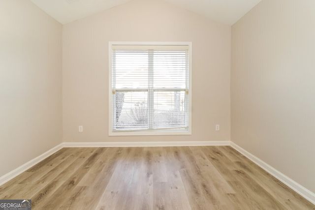 949 Simonton Glen Drive, Lawrenceville, GA 30045