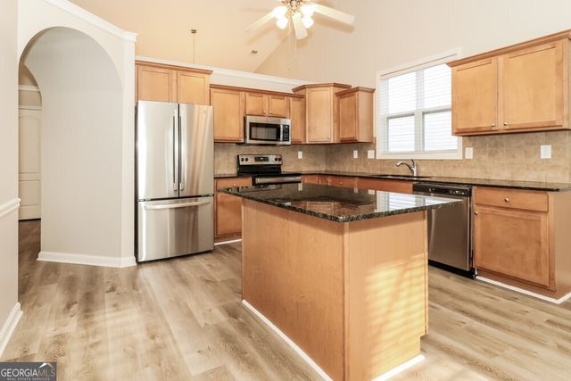 949 Simonton Glen Drive, Lawrenceville, GA 30045