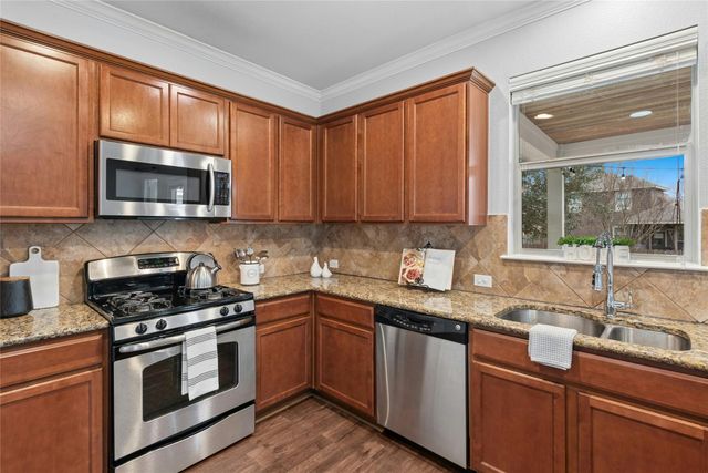 5929 Abby Ann LN, Austin, TX 78747