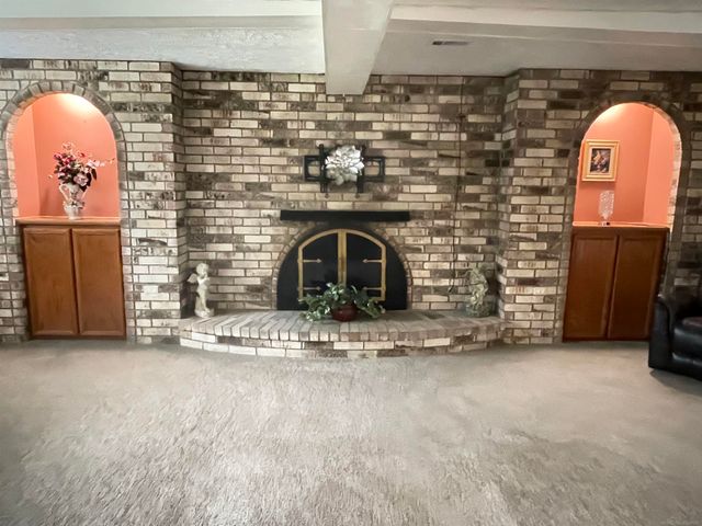 13742 Brookside Drive, Sterling Heights, MI 48313