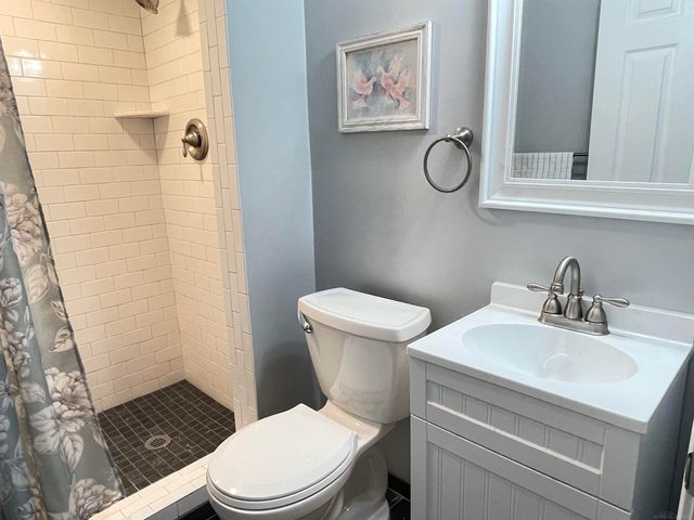 13742 Brookside Drive, Sterling Heights, MI 48313