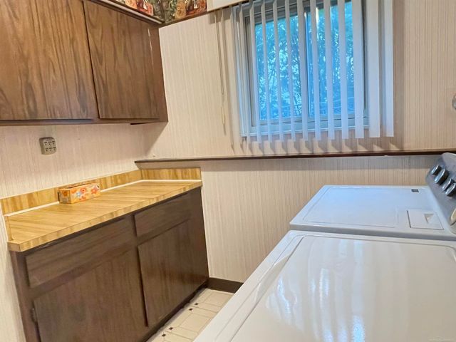13742 Brookside Drive, Sterling Heights, MI 48313