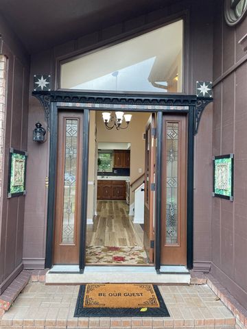 13742 Brookside Drive, Sterling Heights, MI 48313