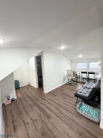 264 Greylock Pkwy, Belleville Twp., NJ 07109