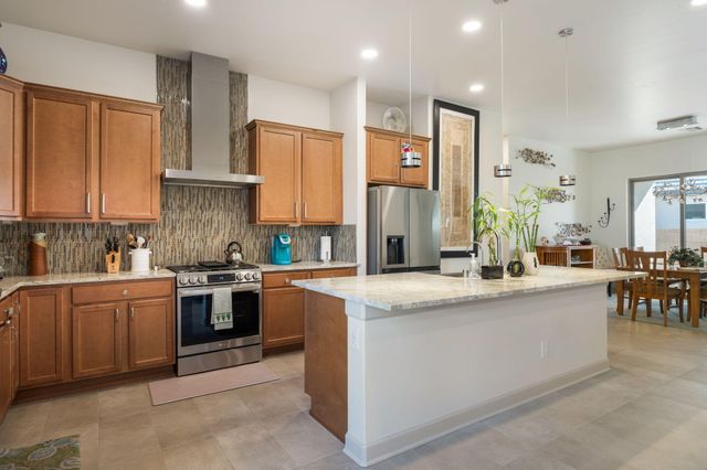 7738 Majesty Court NW, Albuquerque, NM 87107