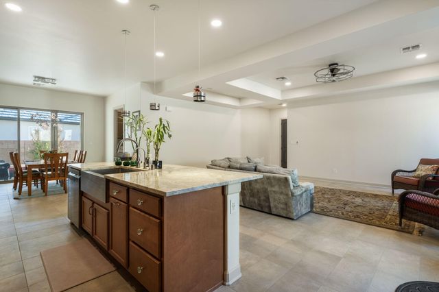 7738 Majesty Court NW, Albuquerque, NM 87107