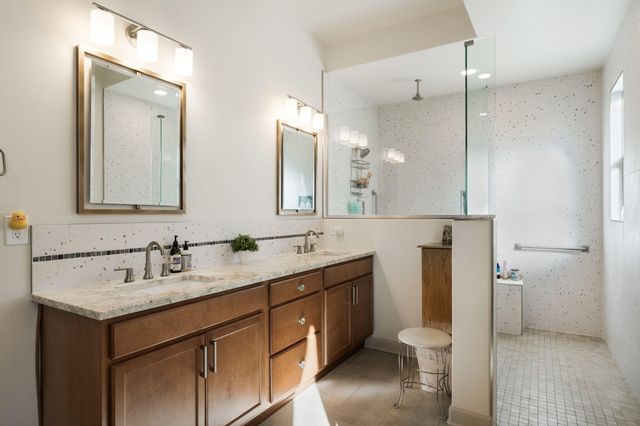 7738 Majesty Court NW, Albuquerque, NM 87107