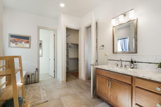 7738 Majesty Court NW, Albuquerque, NM 87107