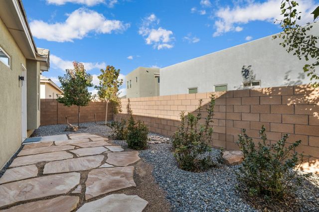 7738 Majesty Court NW, Albuquerque, NM 87107