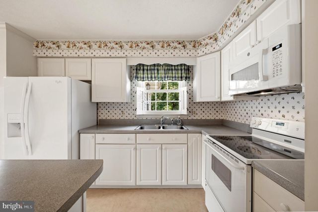 4802 VALLEY PIKE, Stephens City, VA 22655