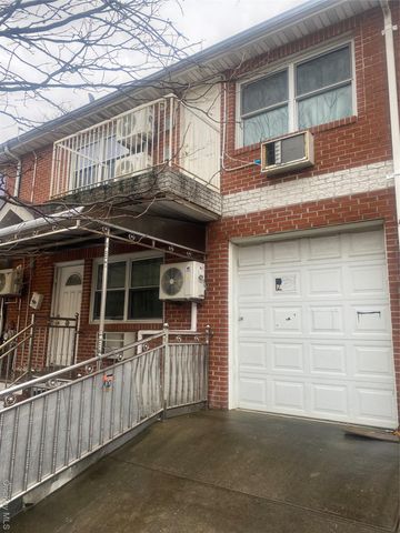 15818 85th Avenue, Jamaica Hills, NY 11432