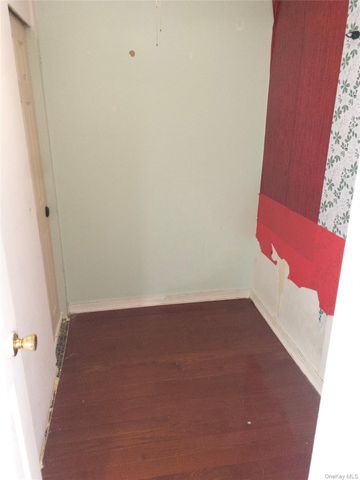 15818 85th Avenue, Jamaica Hills, NY 11432