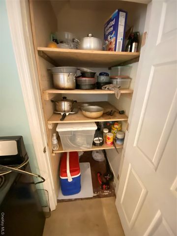 15818 85th Avenue, Jamaica Hills, NY 11432