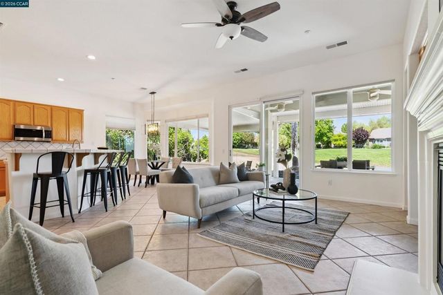 595 595 Pomona Dr, Brentwood, CA 94513