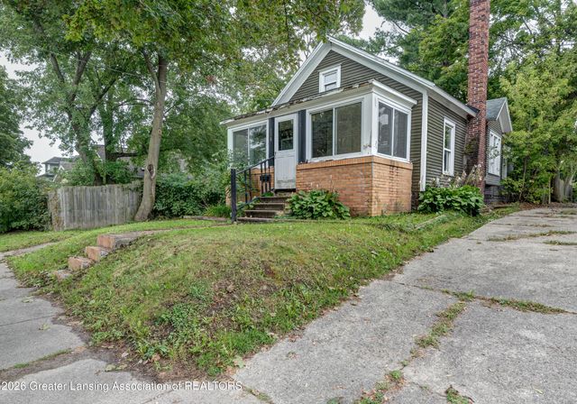 118 S Francis Avenue, Lansing, MI 48912