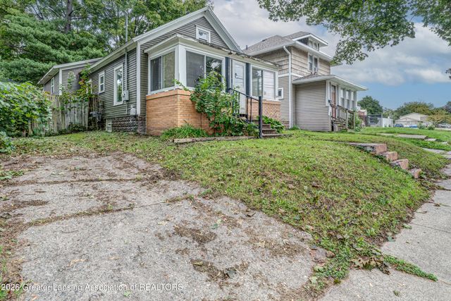 118 S Francis Avenue, Lansing, MI 48912