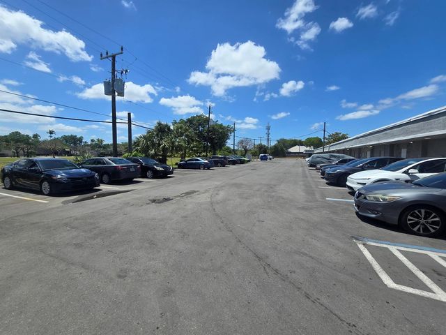 6120 NW 11th Street 10-2, Sunrise, FL 33313