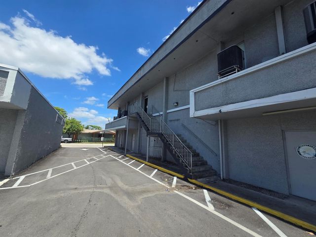 6120 NW 11th Street 10-2, Sunrise, FL 33313