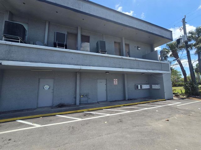 6120 NW 11th Street 10-2, Sunrise, FL 33313