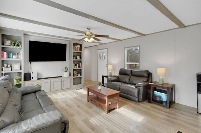 480 Private Road 1330, Liberty, TX 77575