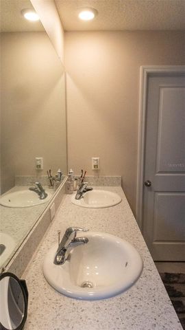 7819 SAIL CLOVER LANE, Zephyrhills, FL 33540