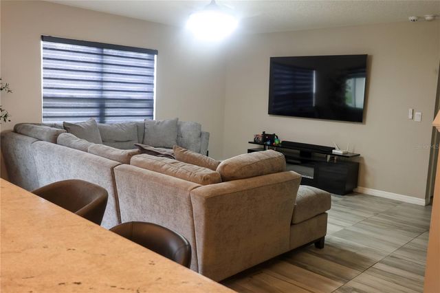 7819 SAIL CLOVER LANE, Zephyrhills, FL 33540