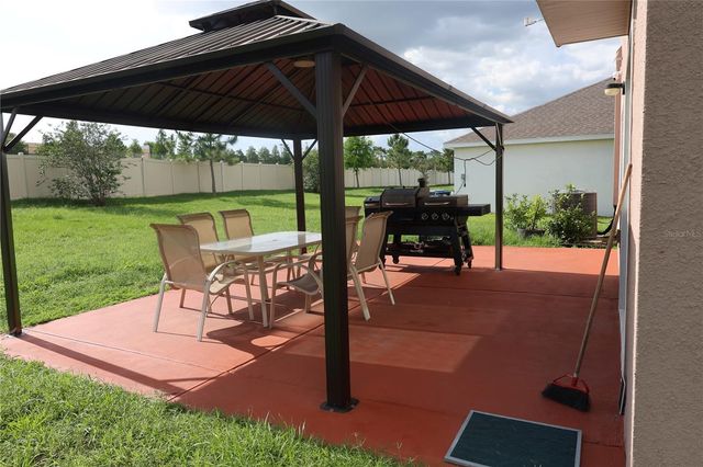 7819 SAIL CLOVER LANE, Zephyrhills, FL 33540