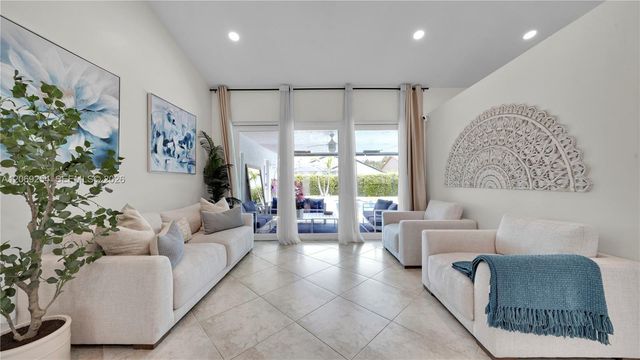 10602 NW 49th Place, Coral Springs, FL 33076