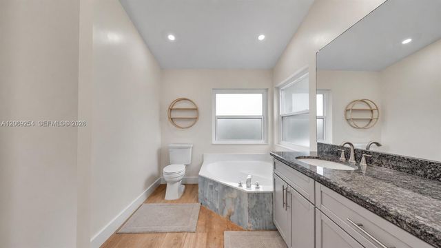 10602 NW 49th Place, Coral Springs, FL 33076