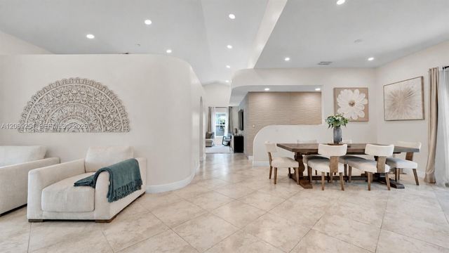 10602 NW 49th Place, Coral Springs, FL 33076