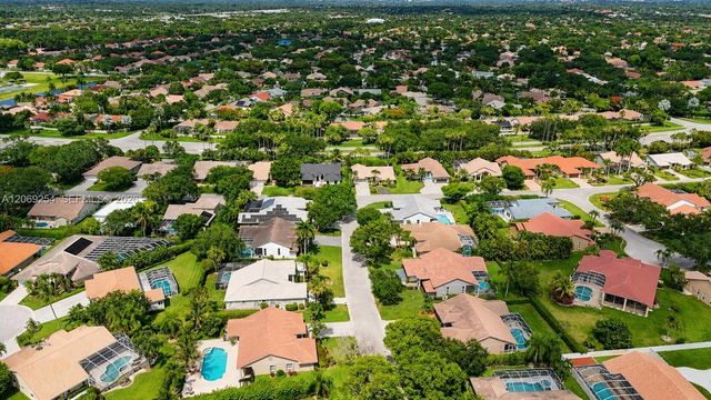 10602 NW 49th Place, Coral Springs, FL 33076