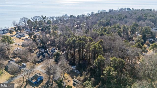 18323 OAKLAND DR, Cobb Island, MD 20625