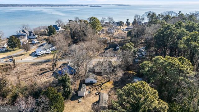 18323 OAKLAND DR, Cobb Island, MD 20625