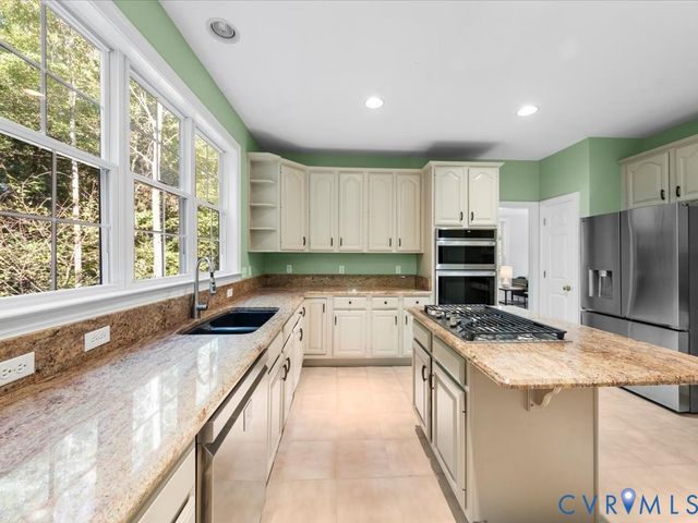 15300 Fox Haven Ln, Midlothian, VA 23112