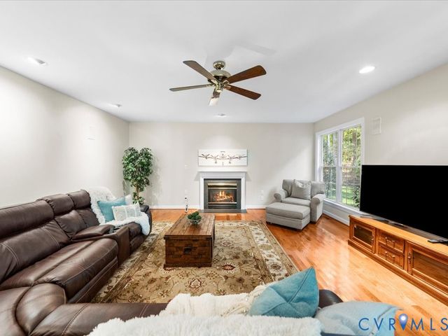 15300 Fox Haven Ln, Midlothian, VA 23112