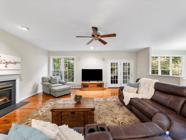 15300 Fox Haven Ln, Midlothian, VA 23112