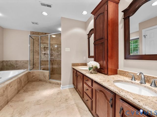 15300 Fox Haven Ln, Midlothian, VA 23112