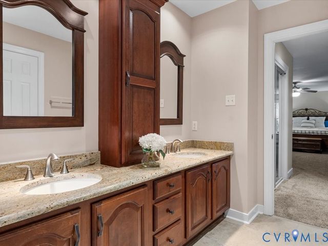 15300 Fox Haven Ln, Midlothian, VA 23112